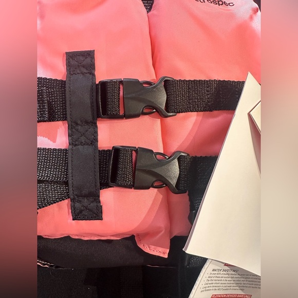 RetroSpec Pink Life Jacket - Picture 5 of 8